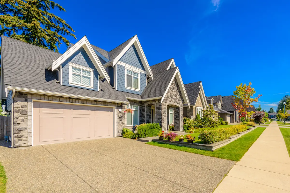 Round Lake Property Management